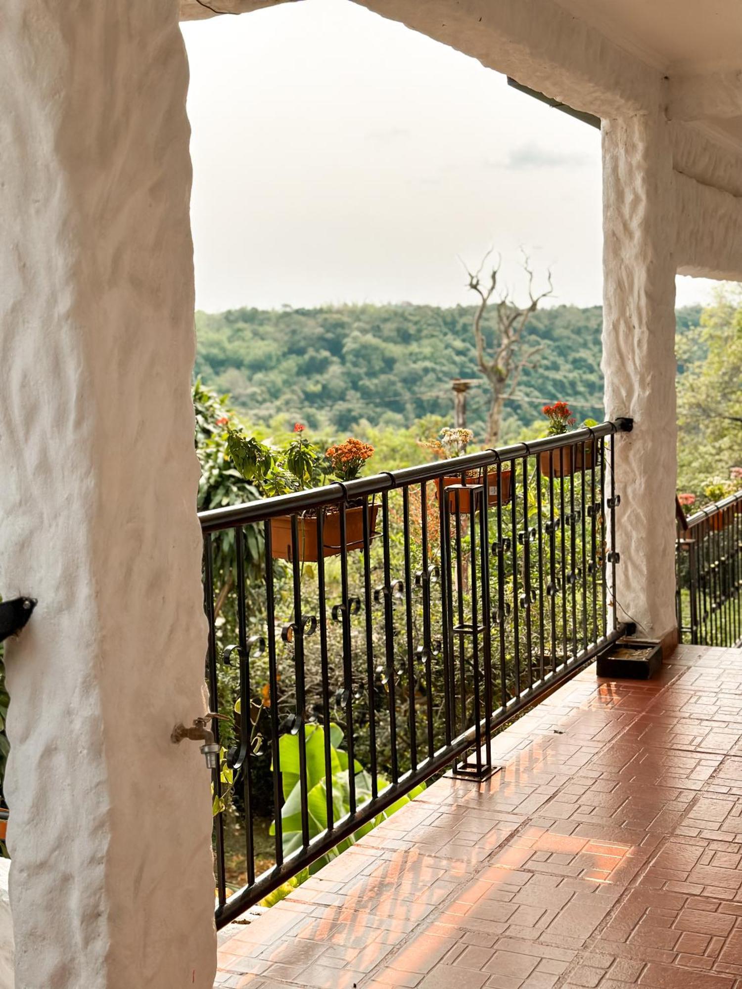 Mediterraneo Suites Puerto Iguazú Eksteriør billede